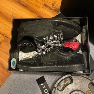 Travis Scott x Jordan 1 Black Phantom size 11